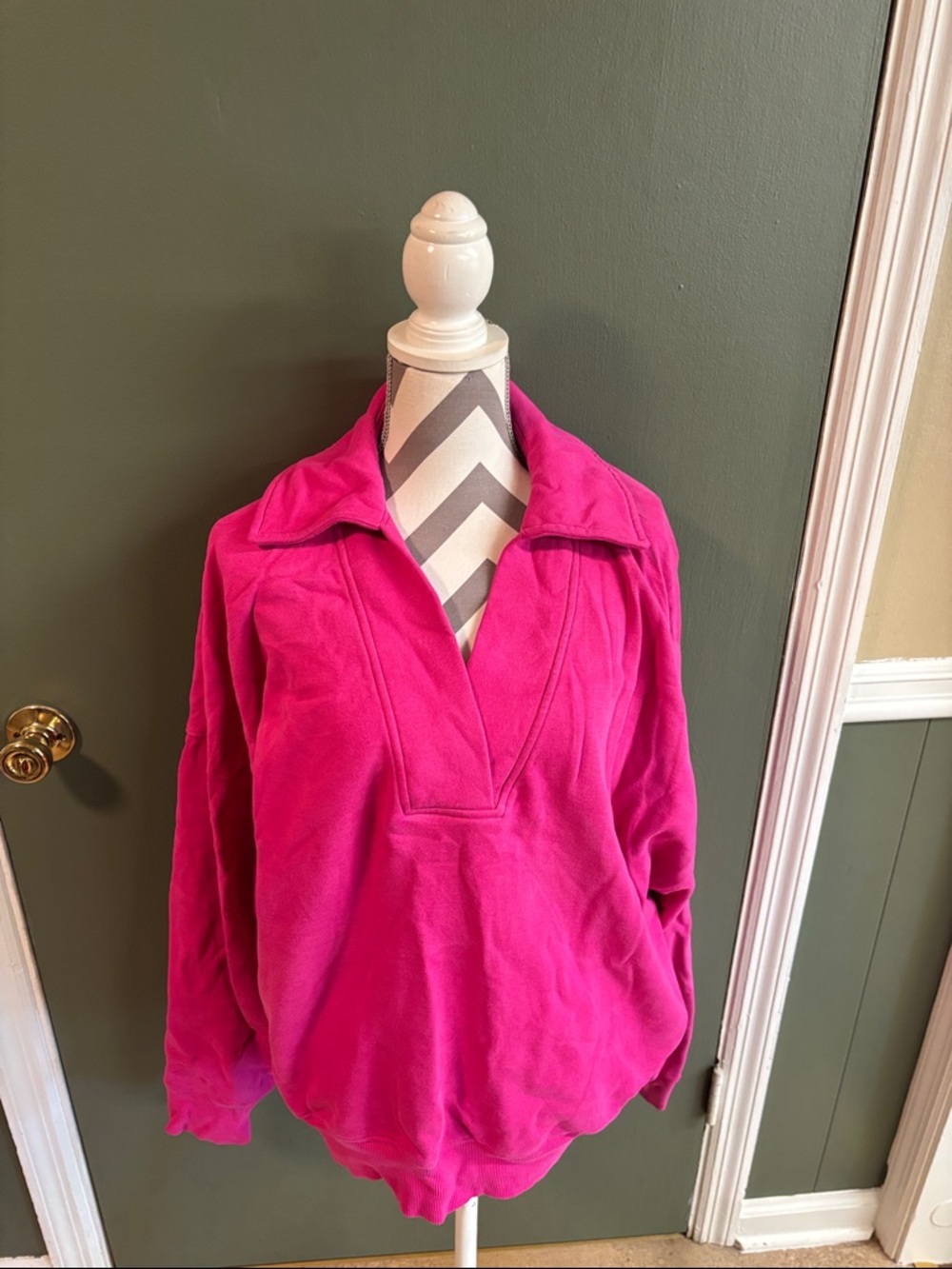 Express Hot Pink Pullover Sweatshirt